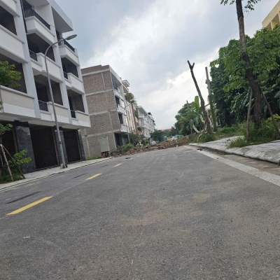 NHÀ 4 TẦNG XÂY THÔ 105m2 – NHỈ 6 TỶ TẠI KĐT VẠN CÁT, VỊ TRÍ KINH DOANH