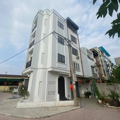???????? CƠ HỘI SỞ HỮU NHÀ 5 TẦNG SIÊU ĐẸP – SIÊU HOT TẠI HÀ ĐÔNG ????????

???? Vị trí: Tổ 13, Kiện Mầu Lương, phường Kiến Hưng, quận Hà Đông, Hà Nội

????