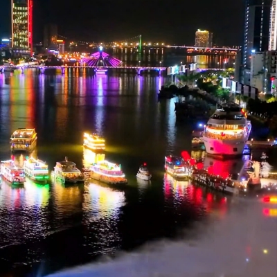- Bán đất tặng nhà 6 tầng, Biển Mỹ Khê, hiện đang có 18 phòng cho thuê thu nhập 90tr/tháng.
