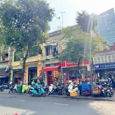 ĐỘC TÔN BÁN NHÀ 2 TẦNG MẶT TIỀN Đ.NGUYỄN DU, P.BẾN NGHÉ, QUẬN 1 - DT 4M*15M - DÒNG TIỀN ĐỀU 1,1 TỶ/NĂM - 0938676685 GIANG GIANG CHÍNH CHỦ 1 ĐỜI XƯA