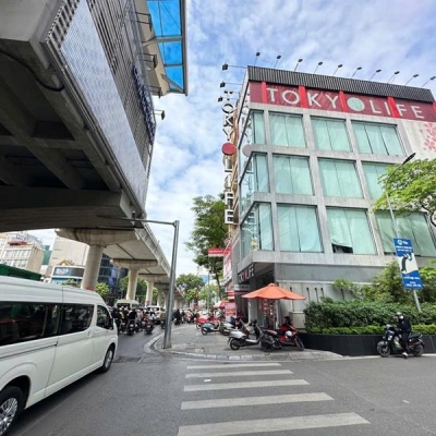 GIẢM SÂU 4 TỶ - CHỦ THIỆN CHÍ - MẶT PHỐ CẦU GIẤY - 2 MẶT TIỀN - SỔ VUÔNG ĐÉT.