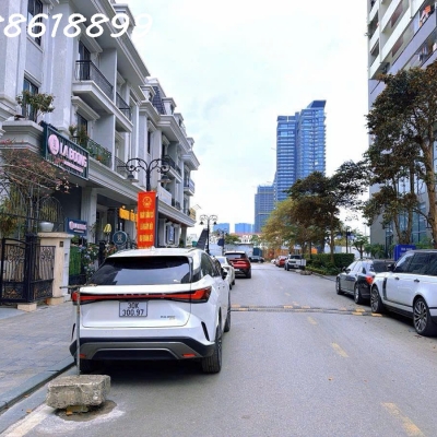 BIỆT THỰ LIỀN KỀ - SIÊU HIẾM KHU CIPUTRA - 150M2 x 5T, MT 7,5M - KINH DOANH ĐỈNH - Ô TÔ TRÁNH - VỈA HÈ RỘNG - CÓ HẦM.