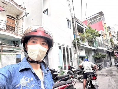 BÁN NHÀ CẤP 4- HIÊN ĐANG SỮA CHỮA- TRƯỚC NHÀ RỘNG 8M- NGANG NỞ HẬU- Đ.TÔN ĐẢN- GIAO THƯƠNG GIỮA TÔN THẤT THUYÊT VÀ NGUYÊN TẤT THÀNH- CÁCH PHỐ ĐI BỘ NGUYỄN HUỆ CHƯA ĐẾN 5 PHÚT.