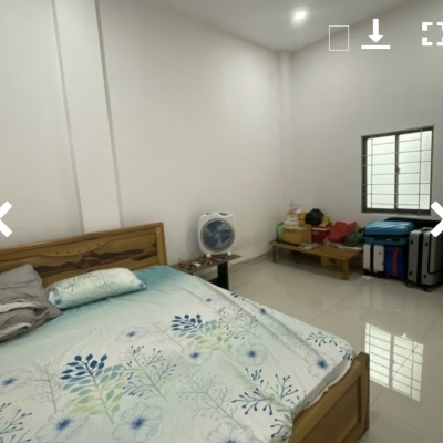 - Nhà 3 tầng mới xây hiện đại, mặt tiền đường 7,5 m mặt sau đường 4m, khu A32, Phạm Ngọc Mậu, sát chợ Tân An.