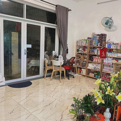 ♥ Nhà Kiệt rộng Hoàng Diệu, 66m2, ngang 5.4m, 3 tầng kinh doanh, 4.2 tỷ