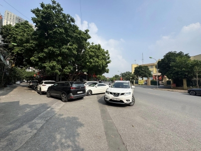 Bán nhà liền kề Khu đô thị Làng Việt Kiều Châu Âu  mặt phố kinh doanh vỉa hè rộng, ô tô tránh hồ Mỗ Lao nhỉnh 25 tỷ