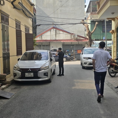 NHÀ PHỐ PHẠM TUẤN TÀI - PHÂN LÔ Ô TÔ QUA NHÀ - VỈA HÈ -  S=35M2 - MẶT TIỀN =3.4M - 5 TẦNG - LH : MR HOÀNG PHÚ - PHONE : 0385683333
