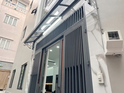 2 lầu ST/4PN Dương Bá Trạc P.Hưng Phú (P1Q8)