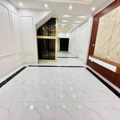 BÁN NHÀ PHÂN LÔ QUÂN ĐỘI - LÊ TRỌNG TẤN - THANH XUÂN  -  TRƯỚC NHÀ Ô TÔ TRÁNH - THANG MÁY - TUYẾN PHỐ KINH DOANH - CHỦ VỀ KẾT HỢP VỪA Ở VỪA KINH DOANH ĐỈNH CAO. DT 60M 5T MT 5M 19.6 TỶ