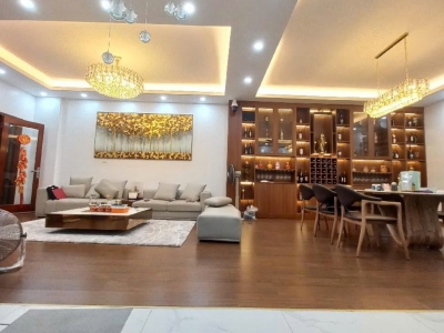 Bán nhà Thụy Khuê Trích Sài, 130m2, mặt tiền 10m, gần ô tô, chỉ 23 tỷ