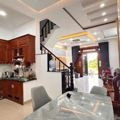 NHÀ 70m2, HẺM LỚN, FULL NỘI THẤT XỊN, GẦN CAO ĐẲNG ĐÊỊN LỰC QUẬN 12