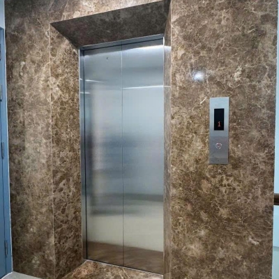 BÁN BUILDING MẶT PHỐ HOÀNG VĂN THÁI 120Mx8T,MT6M - DT 1,5 TỶ/NĂM - HOÀN CÔNG, PCCC ĐẦY ĐỦ