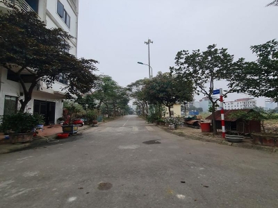 Bán nhà 111m2/7m MT, 3 tầng, Đông Dư, GL. Ô tô thông, gần cầu Thanh Trì. 11.x tỷ. Lh 0989894845