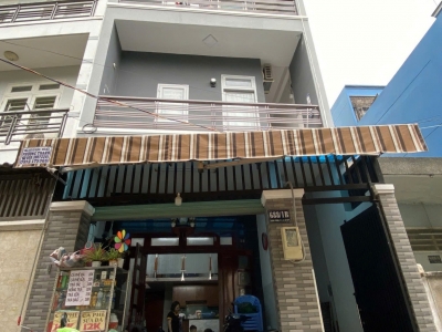 Nhà hẻm 688/1B Quang Trung, Phường 11, Gò Vấp, Hẻm 6m thông, 5,05x13m, Cn 63,3 m2, trệt 3 lầu, 9PN, 9WC, Full nội thất, 10,8 tỷ TL