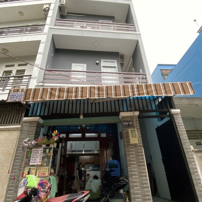 Nhà hẻm 688/1B Quang Trung, Phường 11, Gò Vấp, Hẻm 6m thông, 5,05x13m, Cn 63,3 m2, trệt 3 lầu, 9PN, 9WC, Full nội thất, 10,8 tỷ TL