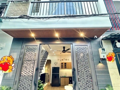 BÁN NHÀ TÂN KỲ TÂN QUÝ. DT (4X9). SẴN SHR. CHỈ 5.5 TỶ. LH:0905029420.