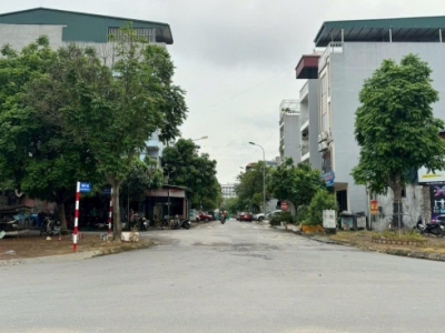 Chung cư MINI 9 tâng 40 phòng thang máy,PCCC, doanh thu 800 tr/năm. Lô góc, luôn full phòng