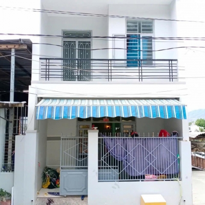Bán Nhà 2 Tầng Cách Đường Ngô Đến 300m, Cách Đường 2/4 1km, Diện tích 50 m2 Giấy tờ tay có phường xác nhận nhà ở