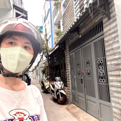 NHÀ BÁN 4 TẦNG ĐƯỜNG ĐOÀN VĂN BƠ- CÁCH VÀI CĂN RA MẶT TIỀN VĨNH KHÁNH PHỐ ẨM THỰC THÔNG RA HOÀNG DIỆU, NGUYỄN TÂT THÀNH .