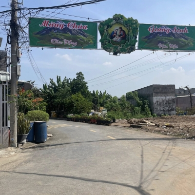 Bán đất mặt tiền nhựa 12m ngang 5x17m giá 5 tỷ Đường Đông Thạnh 7-3