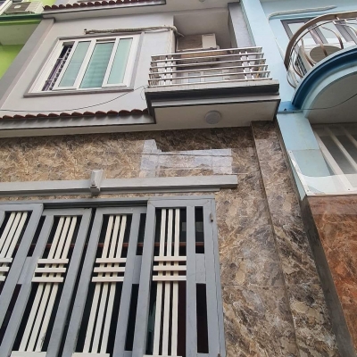 NHÀ ĐÔNG NGẠC – GẦN PHỐ – 49M² x 4 Tầng - Sổ Đỏ Sẵn - 7,2 TỶ