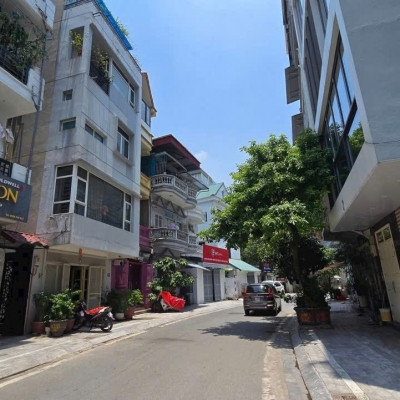 MẶT PHỐ ĐÔNG CÁC, HOÀNG CẦU- TRUNG TÂM ĐỐNG ĐA
- Siêu phẩm mặt phố Đông Các - Ngay ngã 6 Ô CHỢ DỪA - KD buôn bán sầm uất.