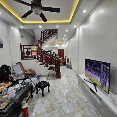 Bán nhà đẹp 3 tầng  giãn dân Khả Lễ  làn 2 Nguyễn Quyền cạnh vườn hoa