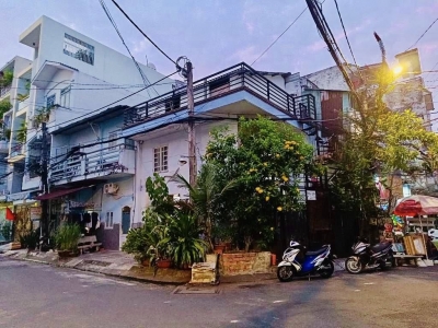 SIÊU PHẨM GÓC 2 MẶT TIỀN – HẺM Ô TÔ TRÁNH THÔNG – 50M – 2 TẦNG – 7PN CHỈ 7.1