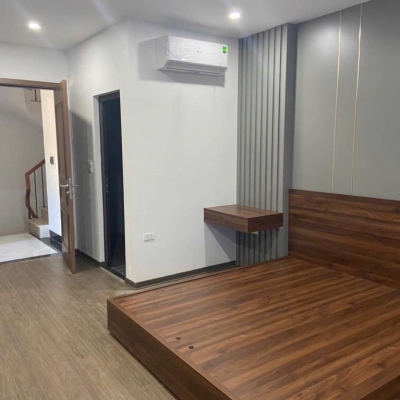 Bán Nhà phố Nguyễn Ngọc Vũ xây mới- Full đồ nội thất cao cấp - Ô tô đỗ cửa vào nhà - Lô góc- Giá rẻ bất ngờ