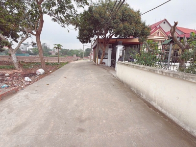ĐƯỜNG THÔNG RỘNG 6 M CHỤC CHÍNH KHU ĐÔNG  DÂN CƯ GIÁ NHỈNH HƠN 2 TỶ DT 80,9 M -- DC TẠI LẬP TRÍ MINH - MINH TRÍ SS HÀ NỘI