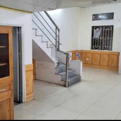 Cho thuê nhà nguyên căn Phố Tân Mai, 50m2 x 2 tầng, 2 ngủ, 7.5 Triệu/th