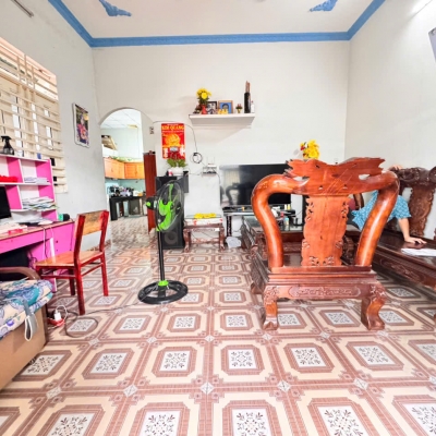 Bán nhà Đông Hòa 92m²,SHR đường 2 xe hơi,cách BigC Go Dĩ An 800m