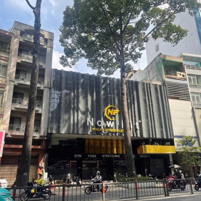 BÁN NHÀ MẶT TIỀN ĐƯỜNG BA THÁNG HAI, Q.10 18X28M, HĐ THUÊ 300TR, BÁN 300TỶ
