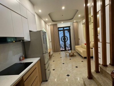 Cho thuê nhà nguyên căn ngõ 54 Giáp Bát,  35m2x5 tầng.3 ngủ kk, KD, VP kết hợp ở, 13tr