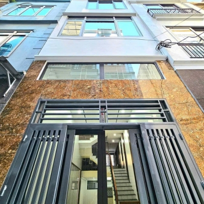 NHÀ ĐẸP XÂY MỚI- ĐÔNG NGẠC  - DT35M2 - 5 TẦNG - GIÁ  HƠN 6 TỶ - PHÂN LÔ ĐỂ Ở KINH DOANH