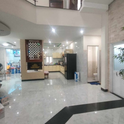 ► Nhà 60m ra Nguyễn Tất Thành, 135m2, 2 tầng cứng, còn mới, 5PN, 3.xx tỷ ~28tr/m2