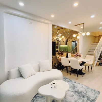 [#QUẬN_10]— SIÊU PHẨM TUYỆT ĐẸP - P4- NGUYỄN TRI PHƯƠNG - HẺM 4M - 3X10M  - 2 TẦNG - 2PN - NỘI THẤT CAO CẤP - NỞ HẬU NHẸ