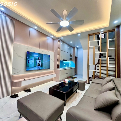 CHÍNH CHỦ Bán Nhà Võ Chí Công, CHÍNH CHỦ 45m2,giá hơn 6 tỷ