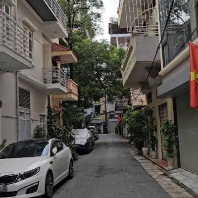 Bán 59M yên lạc tặng nhà phân lô VF3 vào nhà hai bà trưng