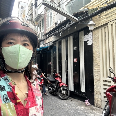 NHÀ BÁN KHU 20 THƯỚC SÁT MẶT TIỀN ĐOÀN VĂN BƠ- KHU VÍP DÂN CƯ HIỆN HỮU- THÔNG HOÀNG DIỆU, NGUYỄN TẤT THÀNH, GẦN TRƯỜNG ĐẠI HỌC LUẬT- QUA Q1 CHỈ 2 PHÚT.