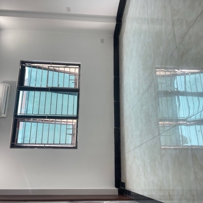 Duy nhất 1 căn !!! chỉ nhỉnh 4 tỷ nhà 30m x 6T Thạch Bàn cách 1 nhà ra oto, sổ đẹp, nhanh tay LH 0936123469