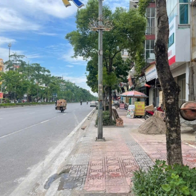 Bán đất tặng nhà C4 mặt phố Ngô Gia Tư- Kinh doanh- vỉa hè 70m nhỉnh 14 tỷ(TL)