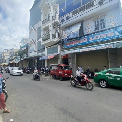 MẶT TIỀN LÔ GÓC  CHỢ VẢI PHÚ THỌ HOÀ – SẴN DÒNG TIỀN – 3 TẦNG – 57M N 5.7 CHỈ 6.X