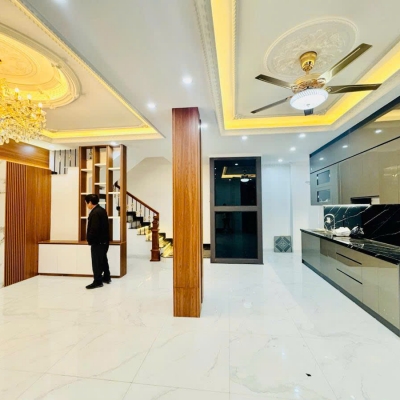 HIẾM!BÁN NHÀ MINH KHAI,CẦU DIỄN,GA TÀU,THANG MÁY,DT:38MX6T,MT:4.5M,7.9TY