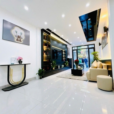 Bán nhà đẹp Phúc Đồng  thoáng trước sau- gần oto105m 5 tầng mặt tiền rộng nhỉnh 12ty