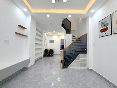 Nhà đẹp đón tết hẻm 45 Chánh Hưng P9Q8, Giá : 5.75 Tỷ Thương lượng)