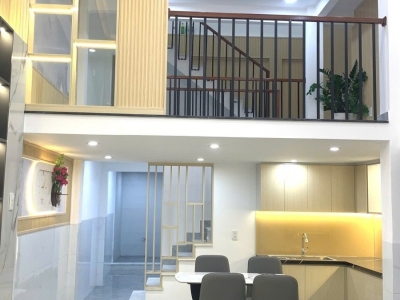 ♥ Nhà kiệt Điện Biên Phủ, Ô tô đậu 20m, 75m2, 2.5 tầng đẹp, 4PN, 4.x tỷ