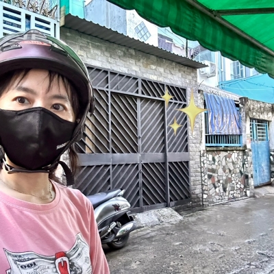 TÌM CHỦ MỚI CHO CĂN NHÀ - ĐEM TÀI LỘC ĐẾN CHO GIA CHỦ - GẦN CHỢ 200 , THONG TỨ TUNG.XÓM CHIẾU , NGUYỄN TẤT THÀNH.