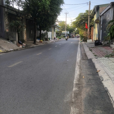 ????Bán Đất An Phú Đông 1  cách MT 100m giáp Gò Vấp 4,5 tỷ 
✅Đường 9m vỉa hè 3m 
✅Diện tích 4.5x16.3 
✅Công nhận 63m2
✅Giá bán 4.5 tỷ bớt lộc
????/zalo 0866699790 xem đất