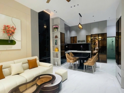 CHỦ ĐI MỸ BÁN GẤP NHÀ 3 TẦNG VIP GẦN BIỂN ĐẸP NHƯ BIỆT THỰ MINI - NHỈNH 7 TỶ
